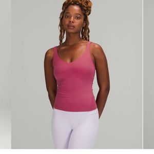 Lululemon waist length align tank.
